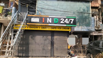  Showroom – Exterior View View at Dilshad Garden - for Rent