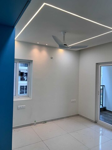 Room in 3 BHK Apartment at Rajapushpa Provincia, Narsingi – for Rent