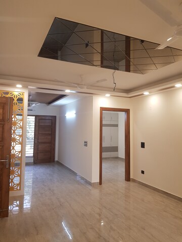 Living Room in 4 BHK Builder Floor at Sector 88 – for Sale
