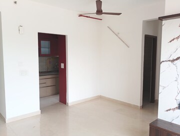 Room in 2 BHK Apartment at Ace Divino, Sector 1 Greater Noida – for Rent