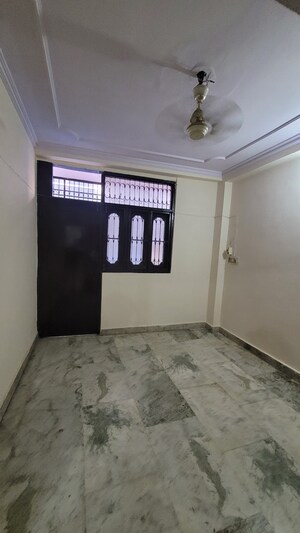 Master Bedroom in 1 BHK Builder Floor at Dilshad Colony – for Sale