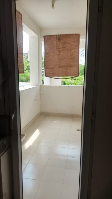 Bathroom in 3.5 BHK Apartment at Emaar The Enclave, Sector 66 – for Rent