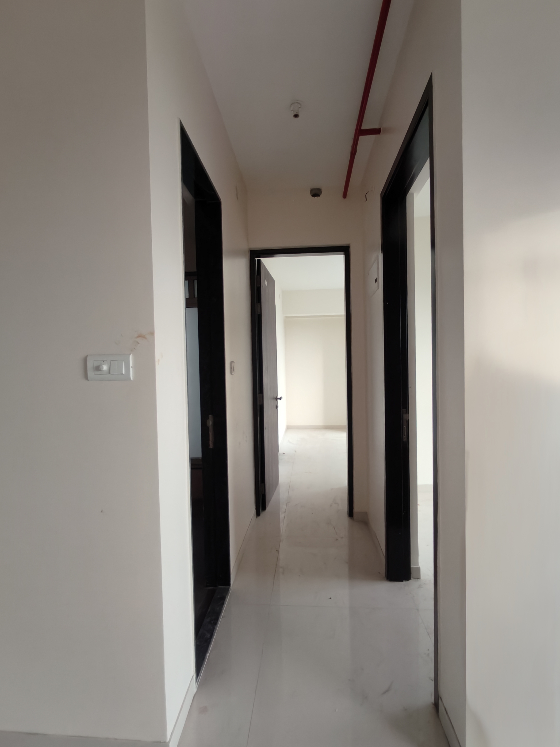 2 BHK + Pooja Room,Extra Room Apartment For Sale in Sheth Zuri