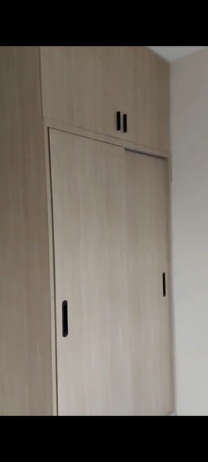 Furnished Amenities in 3.5 BHK Apartment at Smart World Gems, Sector 89 – for Rent