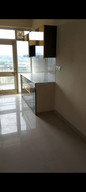 Kitchen in 3.5 BHK Apartment at Smart World Gems, Sector 89 – for Rent