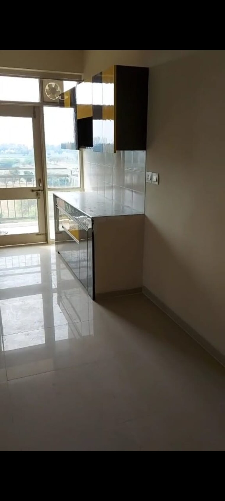 Kitchen, smart-world-gems 3.5 Bedroom 1150 Sq.Ft. Apartment In Sector 89 Gurgaon 9260950