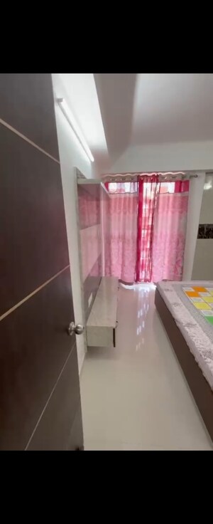 3 BHK Apartment For Rent in Vasu Fortune Residency Phase II, Raj Nagar Extension