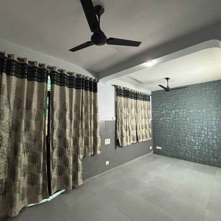 Bedroom, palam vihar 4 Bedroom 173 Sq.Yd. Independent House In Palam Vihar Gurgaon 9260986
