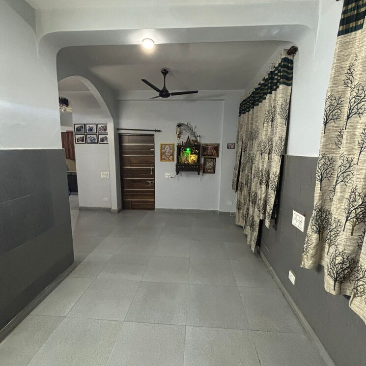 undefined, palam vihar 4 Bedroom 173 Sq.Yd. Independent House In Palam Vihar Gurgaon 9260986