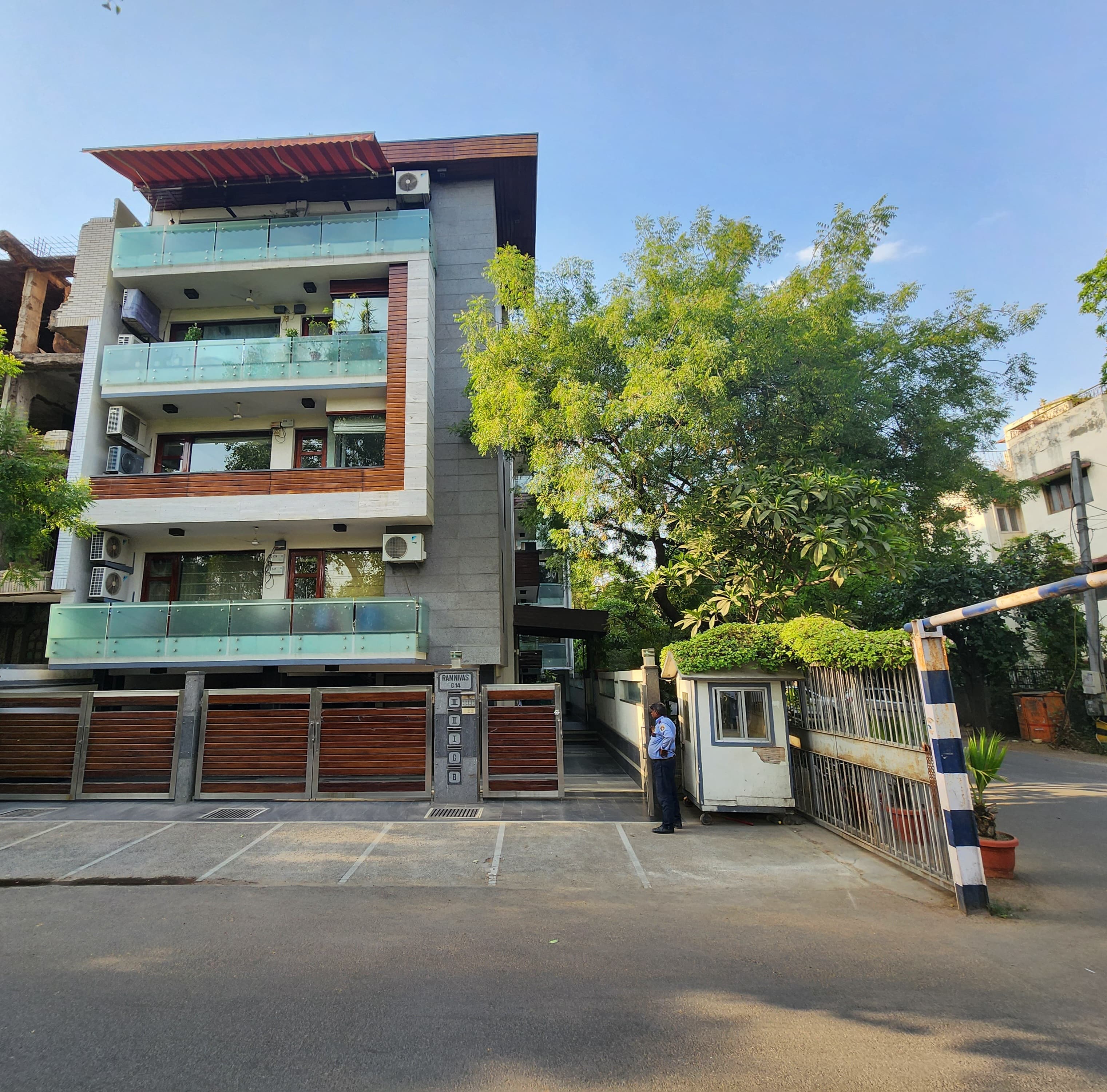 4 BHK + Pooja Room Builder Floor For Rent in Saket