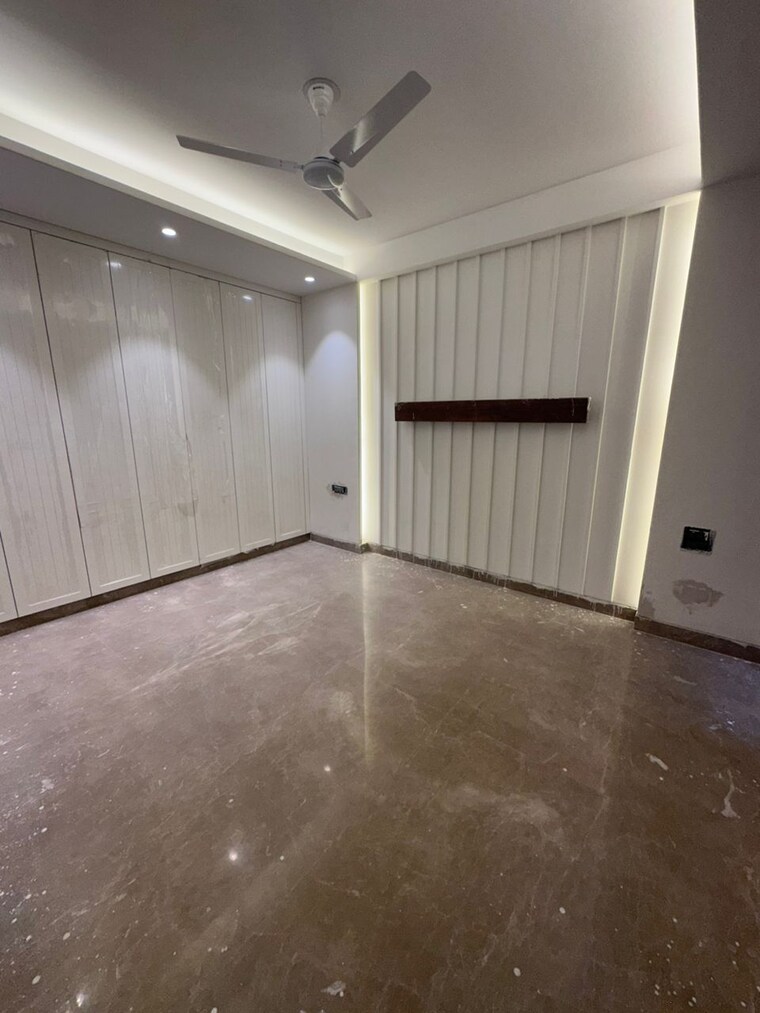 Room, greater kailash 4 Bedroom 2835 Sq.Ft. Builder Floor In Greater Kailash Delhi 9260998