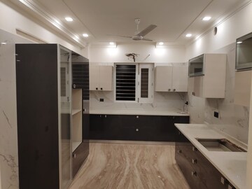 Kitchen in 4 BHK Builder Floor at Sector 85 – for Sale