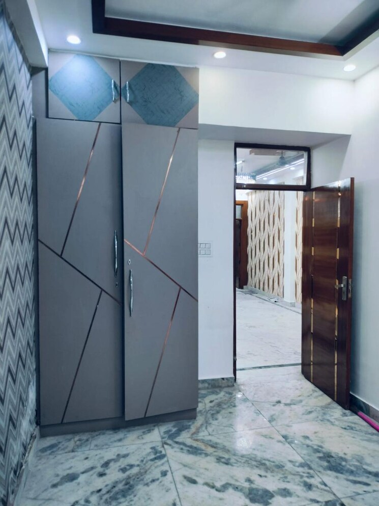 Room, vaishali sector 2 2 Bedroom 968 Sq.Ft. Builder Floor In Vaishali Sector 2 Ghaziabad 9261015