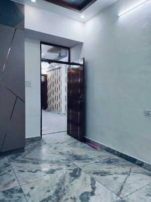 Room in 2 BHK Builder Floor at Vaishali Sector 2 – for Sale