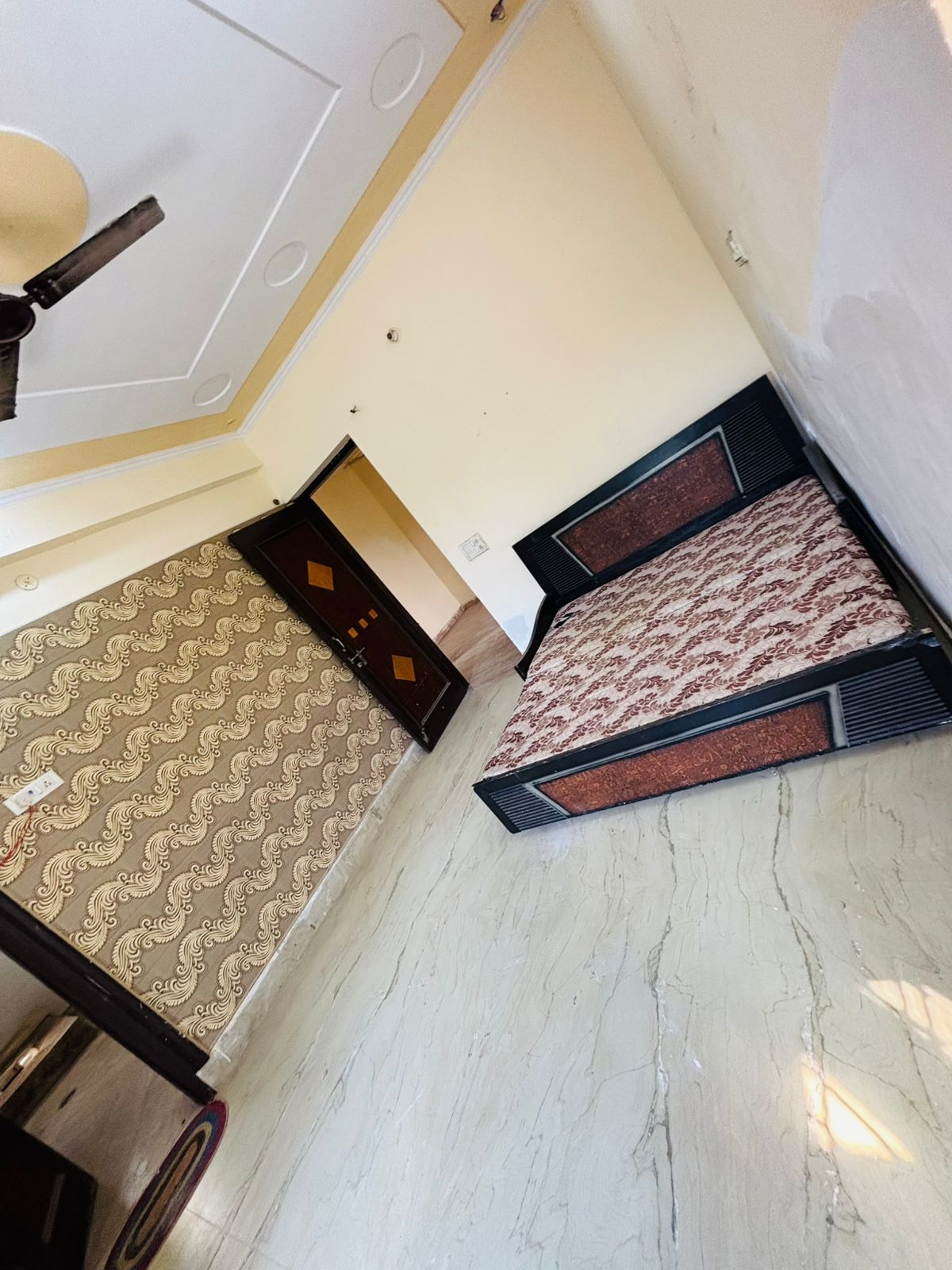 1.5 BHK + Pooja Room Builder Floor For Rent in Sector 10A