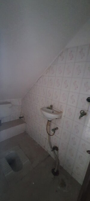 Bathroom in 2.5 BHK Independent House at Sector 3 – for Rent