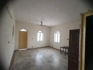 Room in 5 BHK Independent House at Sector 3 – for Sale