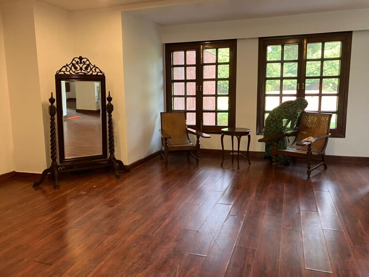 Room, sector 3 5 Bedroom 540 Sq.Ft. Independent House In Sector 3 Faridabad 9261020