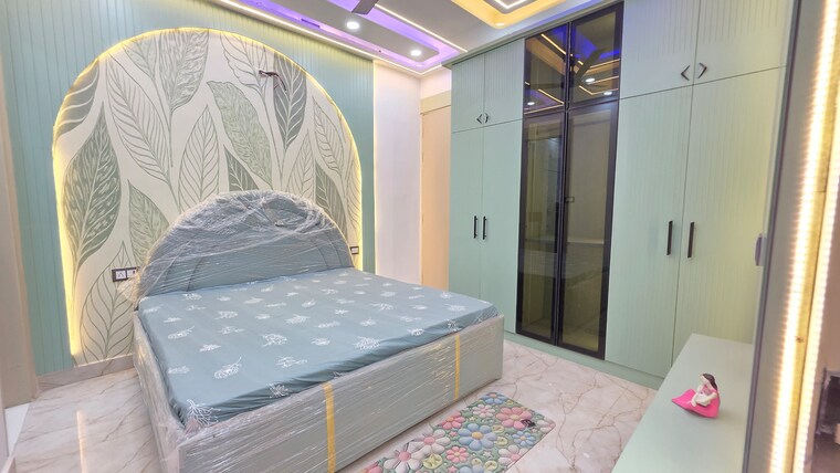 Bedroom, param puri 4 Bedroom 100 Sq.Yd. Builder Floor In Param Puri Delhi 9261029