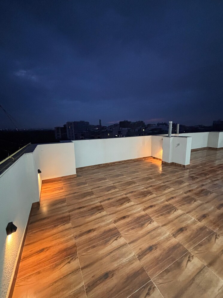 Swimming Pool, saket 3 Bedroom 1350 Sq.Ft. Builder Floor In Saket Delhi 9261037