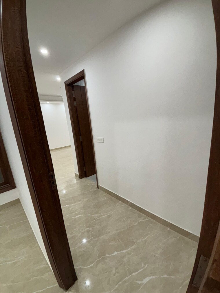 Room, saket 3 Bedroom 1350 Sq.Ft. Builder Floor In Saket Delhi 9261037