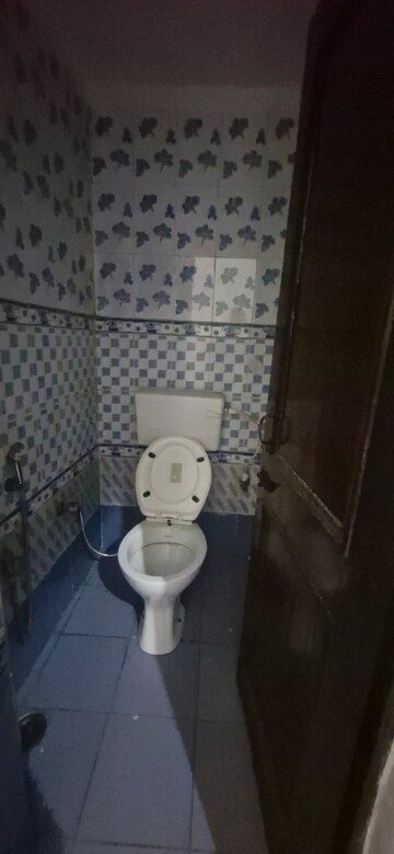 Bathroom in 2.5 BHK Independent House at Sector 7 – for Rent