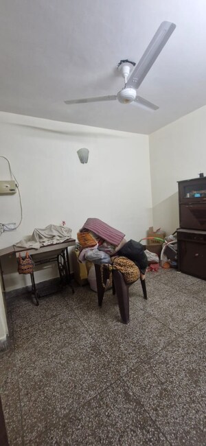 Living Room in 2.5 BHK Independent House at Sector 7 – for Rent