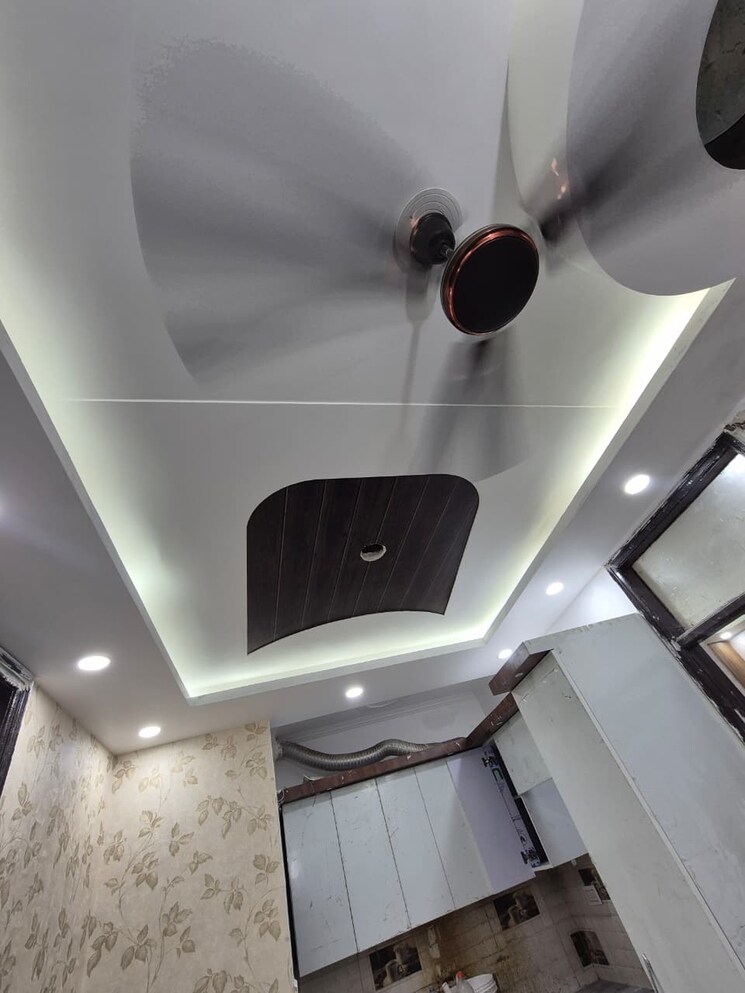 undefined, uttam nagar 2 Bedroom 50 Sq.Yd. Builder Floor In Uttam Nagar Delhi 9261064