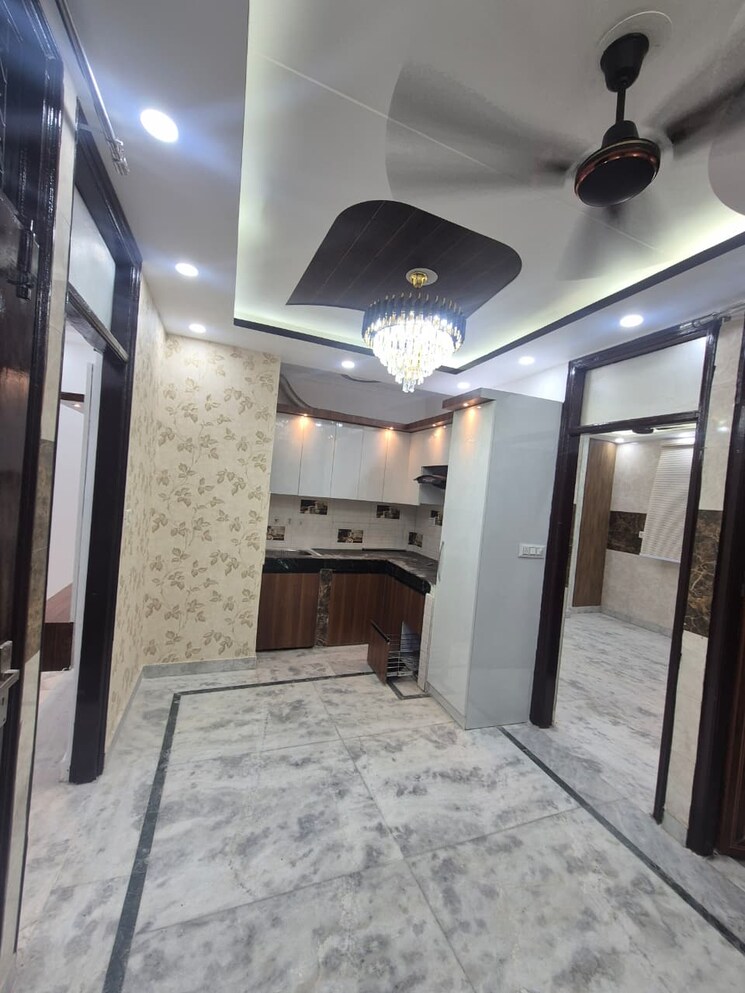 Kitchen, uttam nagar 2 Bedroom 50 Sq.Yd. Builder Floor In Uttam Nagar Delhi 9261064