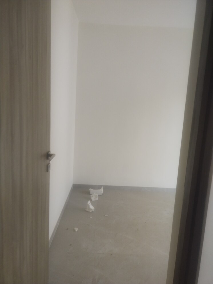 Room, kurla east 1 Bedroom 375 Sq.Ft. Apartment In Kurla East Mumbai 9261087