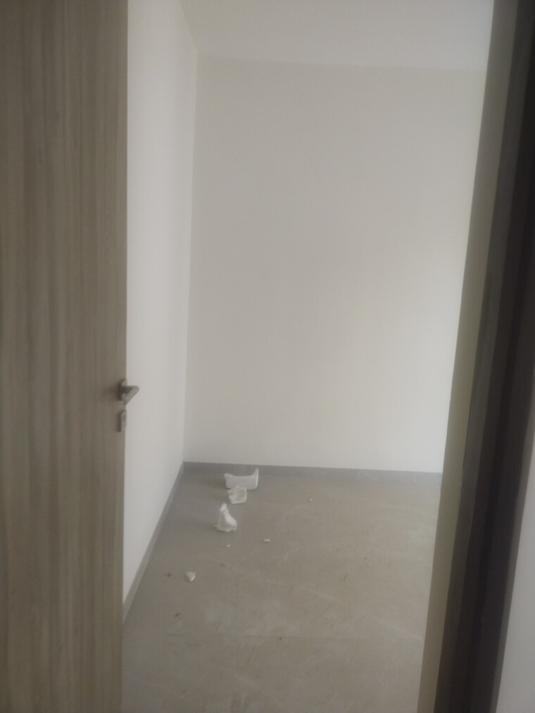 Room, kurla east 1 Bedroom 375 Sq.Ft. Apartment In Kurla East Mumbai 9261087