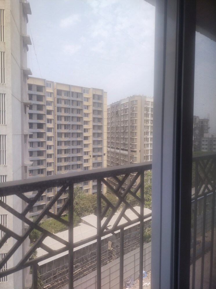 Balcony, kurla east 1 Bedroom 375 Sq.Ft. Apartment In Kurla East Mumbai 9261087