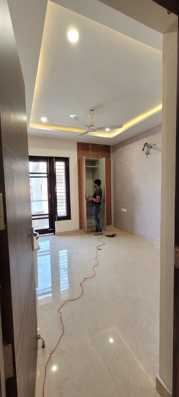 Bedroom in 3 BHK Builder Floor at Sector 84 – for Sale