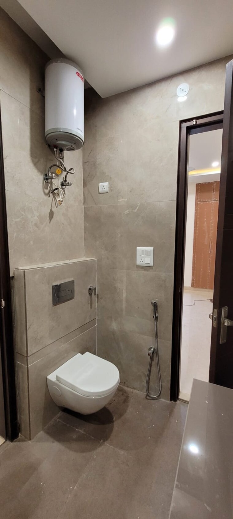 Bathroom, sector 84 3 Bedroom 1370 Sq.Ft. Builder Floor In Sector 84 Faridabad 9261122