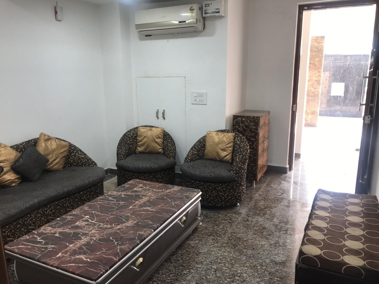 2 BHK Builder Floor For Rent in Ardee City