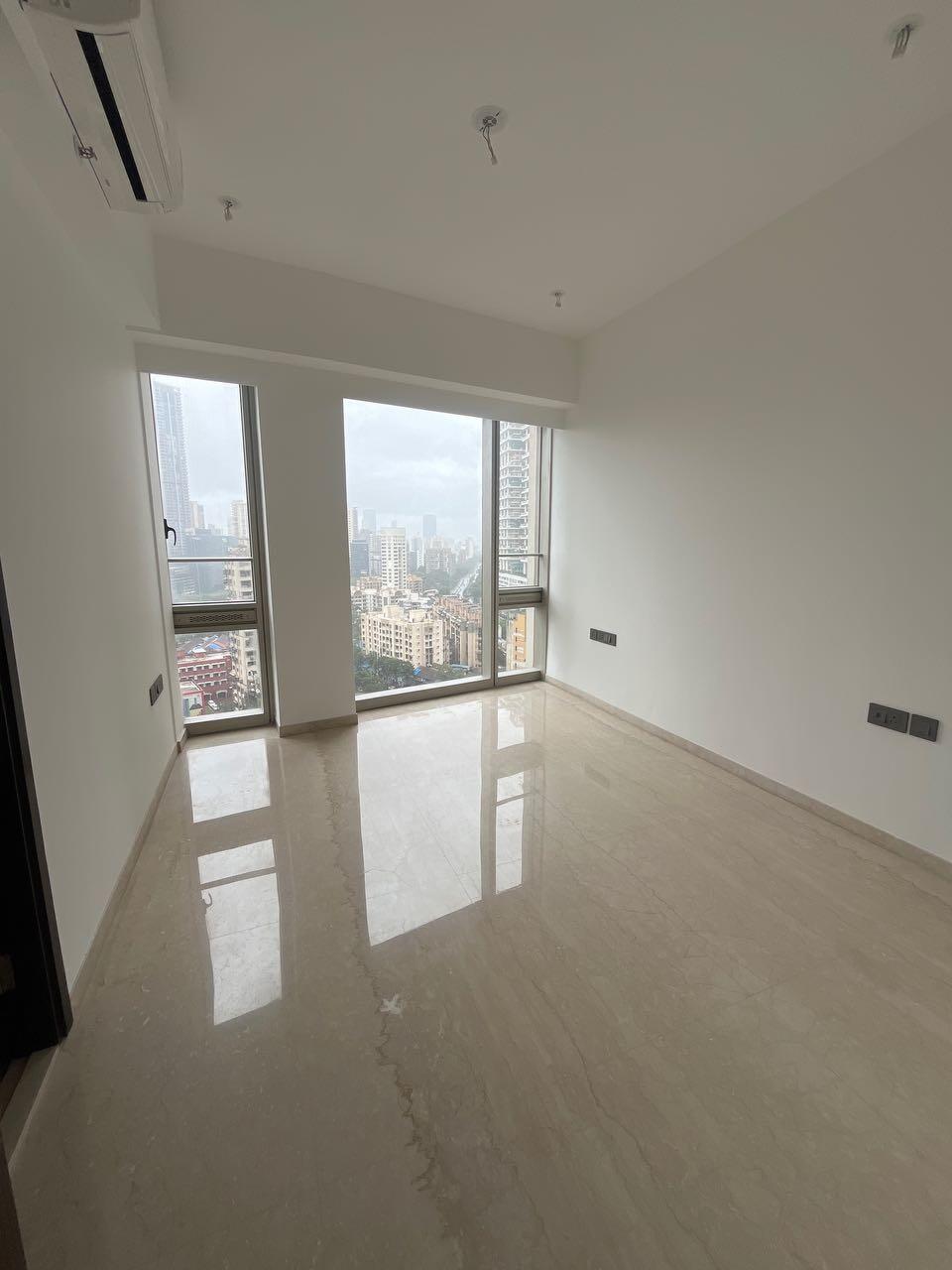 2 BHK + Servant Room Apartment For Rent in Lodha World View