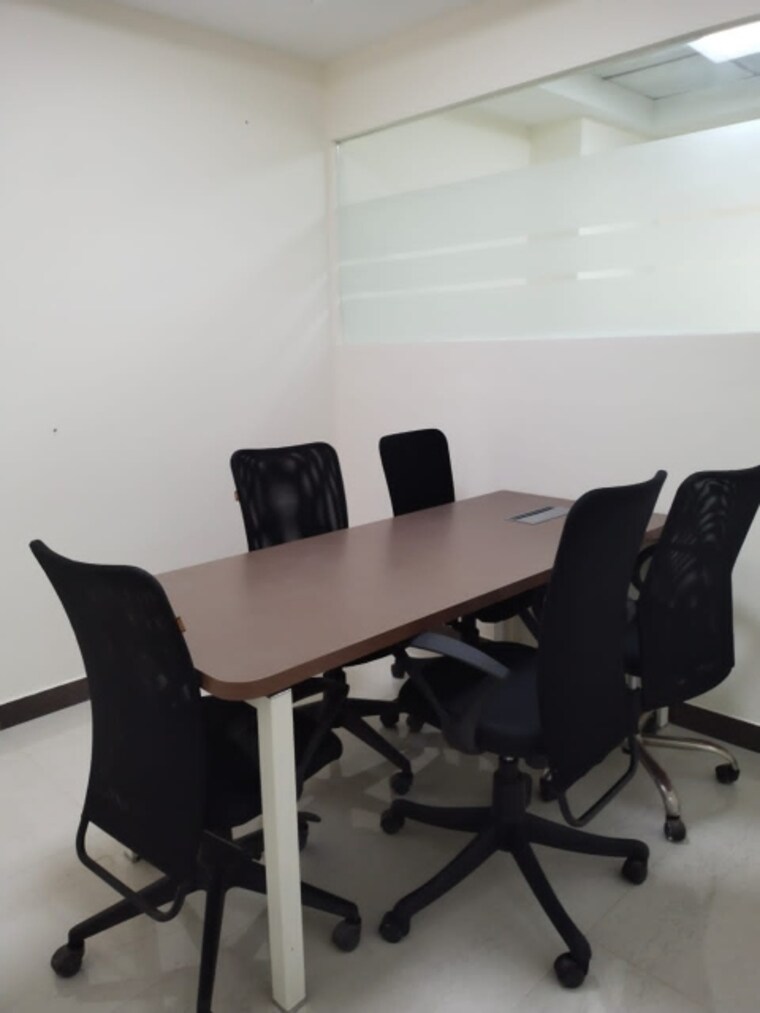 Team Area, sector 14 Commercial Office Space 1000 Sq.Ft. In Sector 14 Gurgaon 9261167