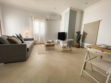 3 BHK Apartment For Rent in Malad East