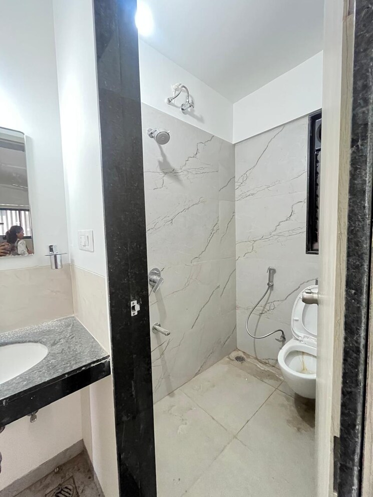 Bathroom, lotus-aman 2 Bedroom 946 Sq.Ft. Apartment In Kothrud Pune 9261176