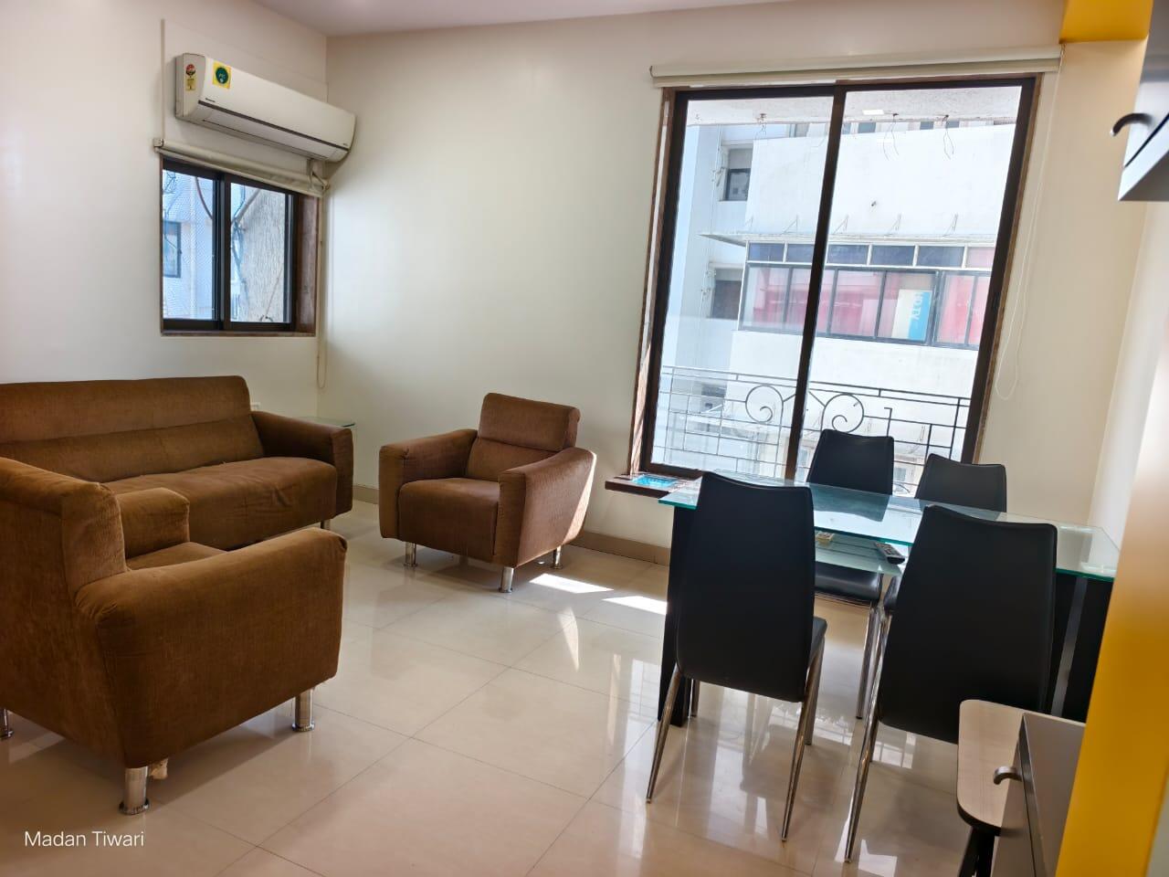 2 BHK + Servant Room Apartment For Rent in Lodha Marq