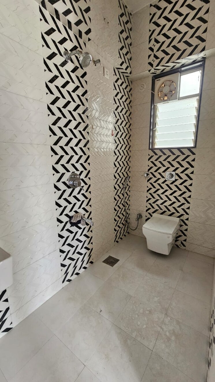 Bathroom, pate-swayamprabha 2 Bedroom 1000 Sq.Ft. Apartment In Kothrud Pune 9261193