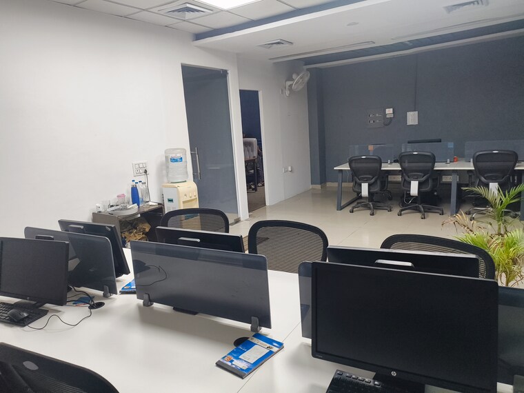 Team Area, sector 74 Commercial Office Space 800 Sq.Ft. In Sector 74 Mohali 9261224