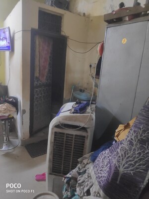 Living Room in 2 BHK Builder Floor at Sgm Nagar – for Sale