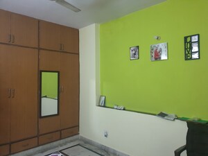 Room in 1 RK Independent House at Sector 72 – for Rent