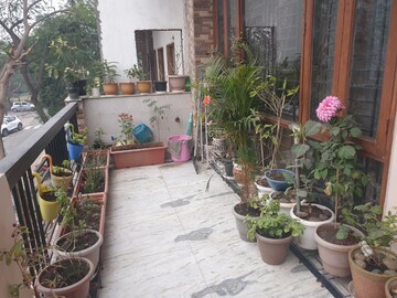 Balcony in 1 RK Independent House at Sector 72 – for Rent