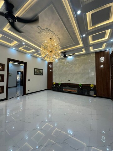 Living Room in 4 BHK Builder Floor at Sector 85 – for Sale