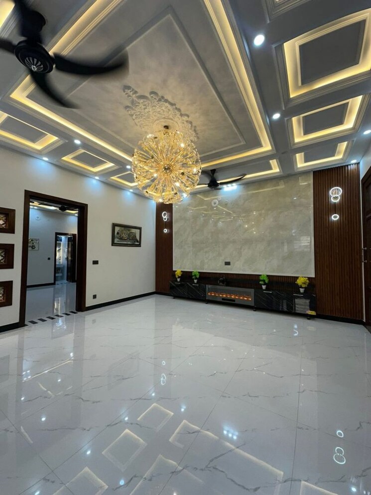 Living Room, sector 85 4 Bedroom 3370 Sq.Ft. Builder Floor In Sector 85 Faridabad 9261245