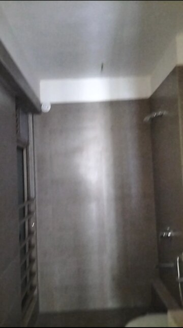 Furnished Amenities in 1 BHK Apartment at Hiranandani Regent Hill, Powai – for Rent