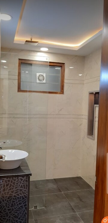Bathroom in 4 BHK Builder Floor at TDI The Grand Retreat, Sector 88 – for Sale