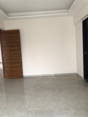 Room in 3 BHK Apartment at Je And Vee Om Trimurti, Malad East – for Rent